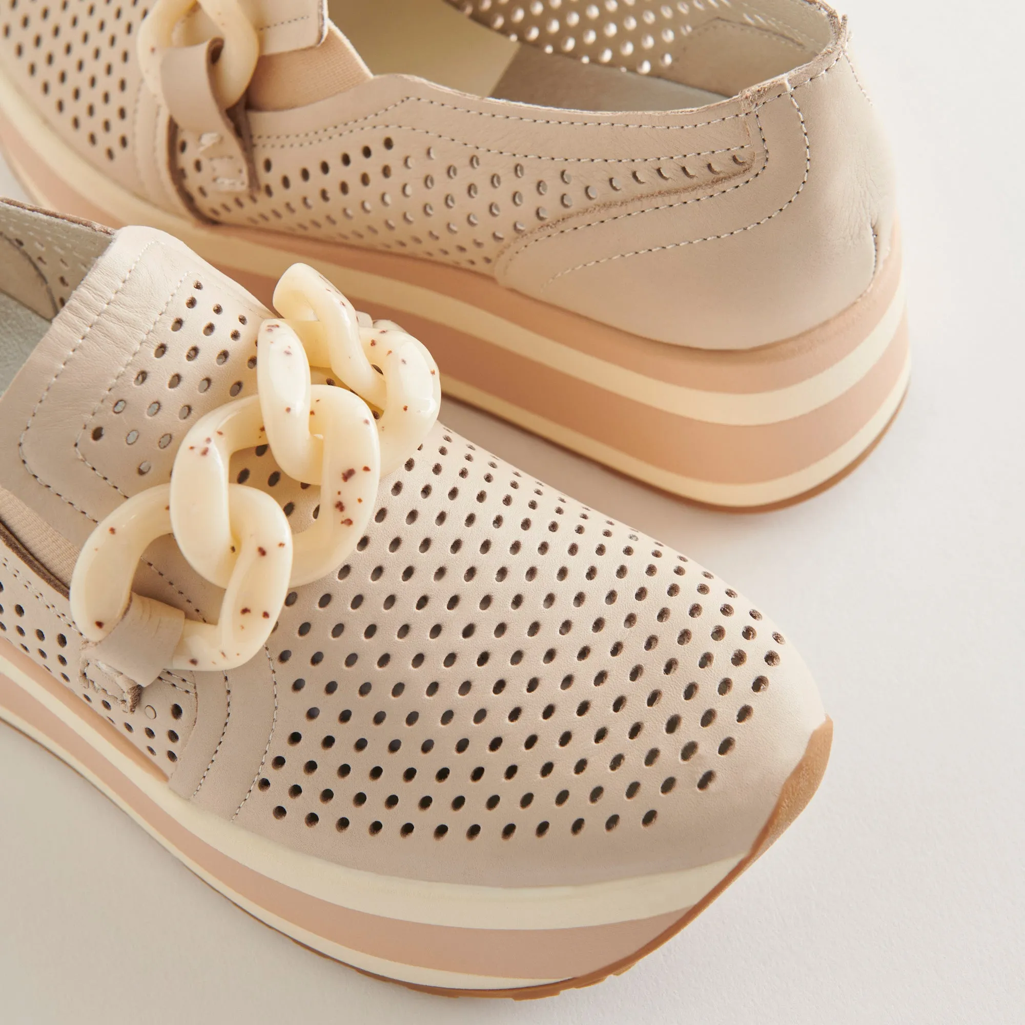 JHENEE PERFORATED SNEAKERS SAND NUBUCK